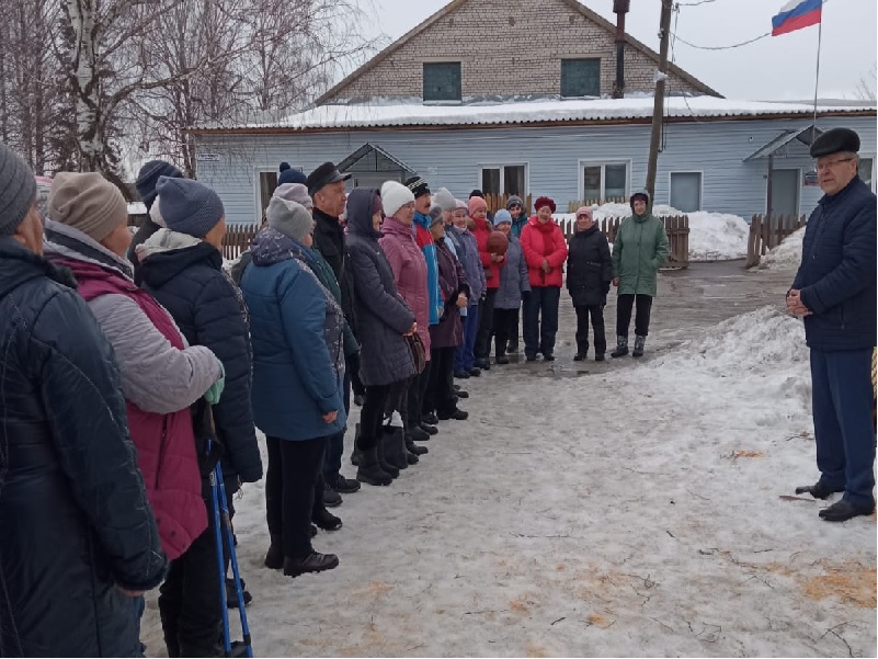 А праздник опять ветеранов сплотил..