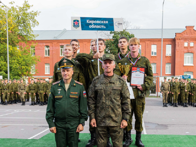 Кировские гвардейцы стали лучшими в стрельбе.