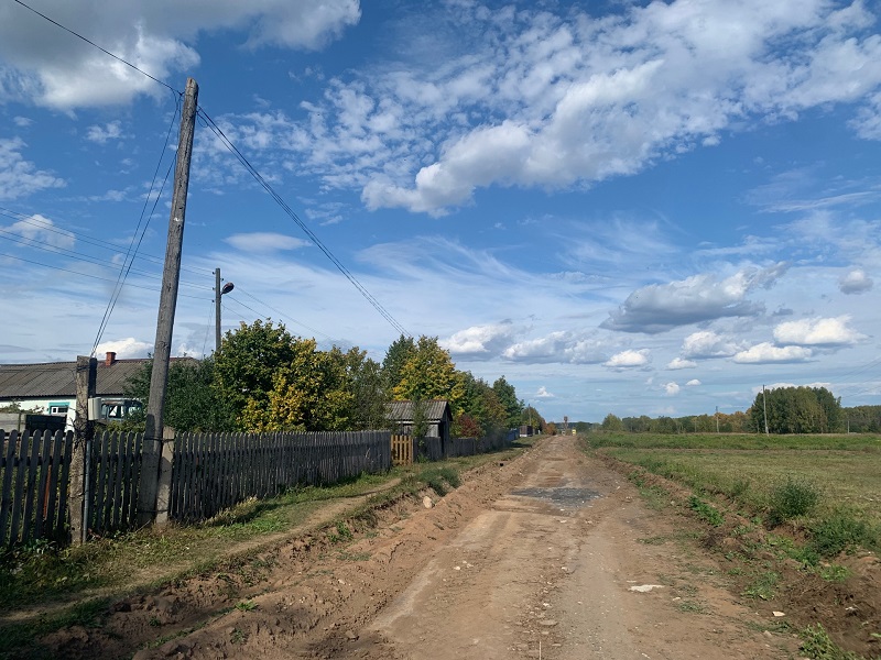 После затянувшегося перерыва, подрядчик ИП Палкин А.А. приступил к выполнению работ по ремонту Ул Новой с Казаково.