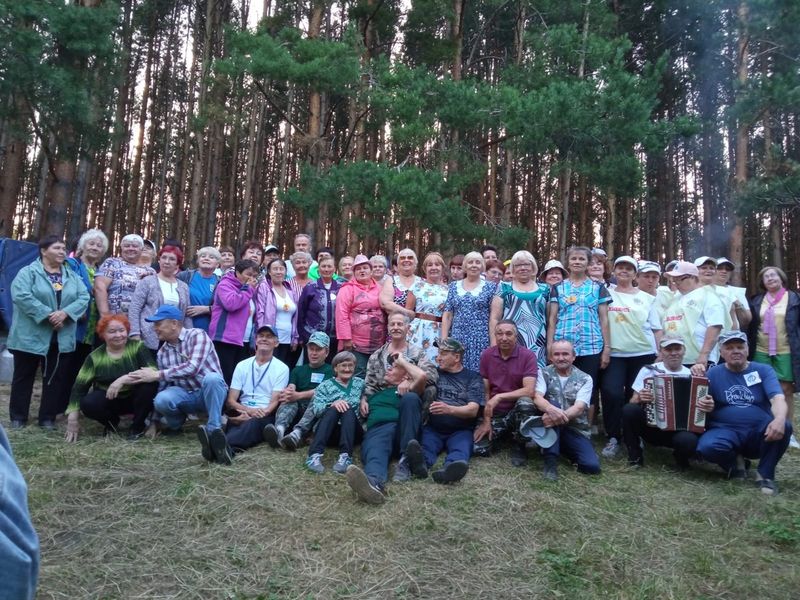 На турслёте отдыхали, себя команды показали.