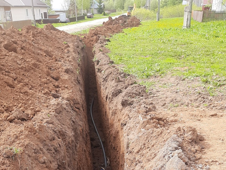 На территории пгт Пижанка активно продолжаются работы по реконструкции системы водоснабжения. На территории пгт Пижанка активно продолжаются работы по реконструкции системы водоснабжения.